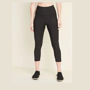 Old Navy High-Waisted PowerSoft Crop Leggings Black (M) NWT!